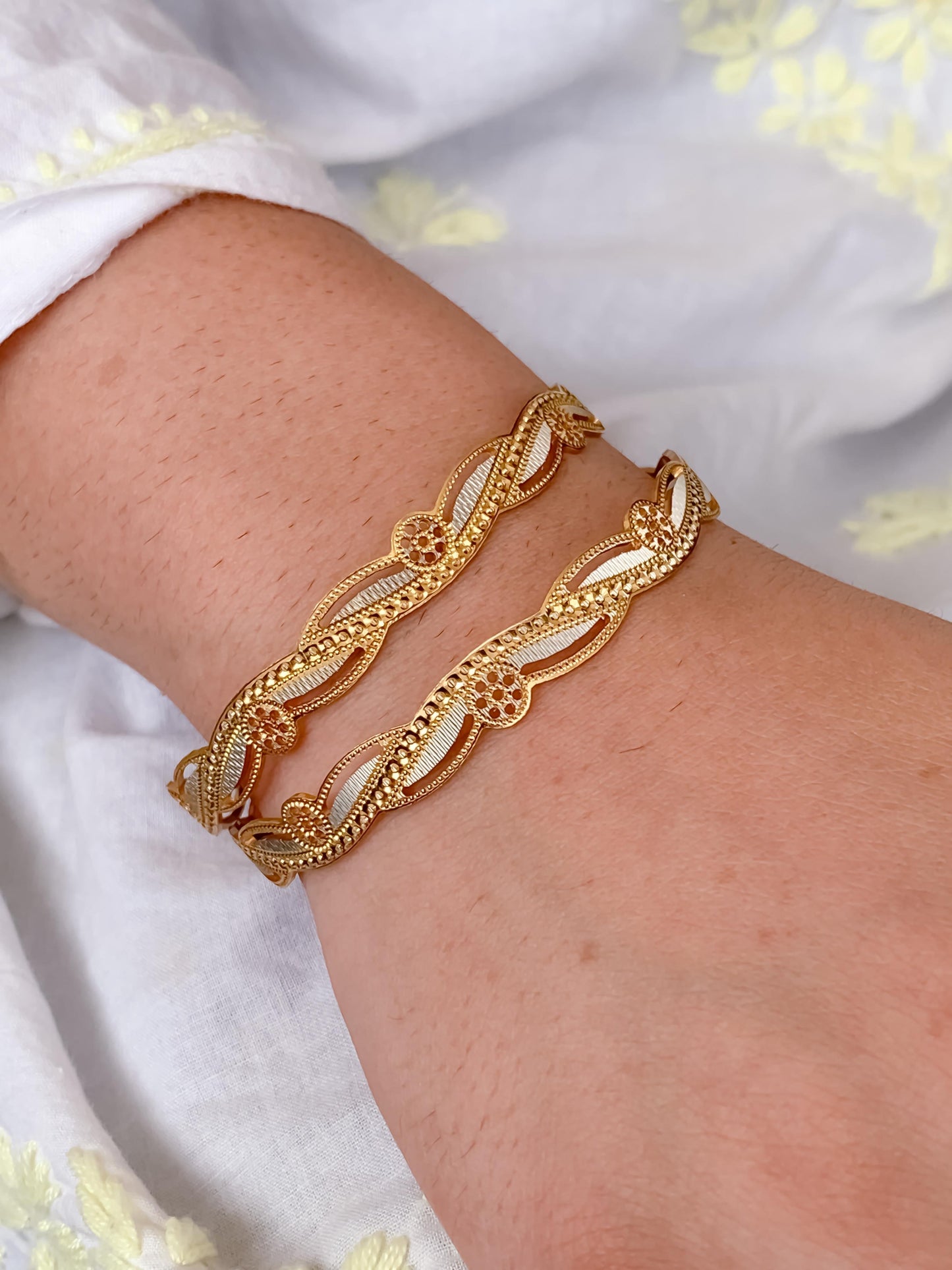 Buy 1 Get 1 Free -Nikita Bangles ( set of 2 )