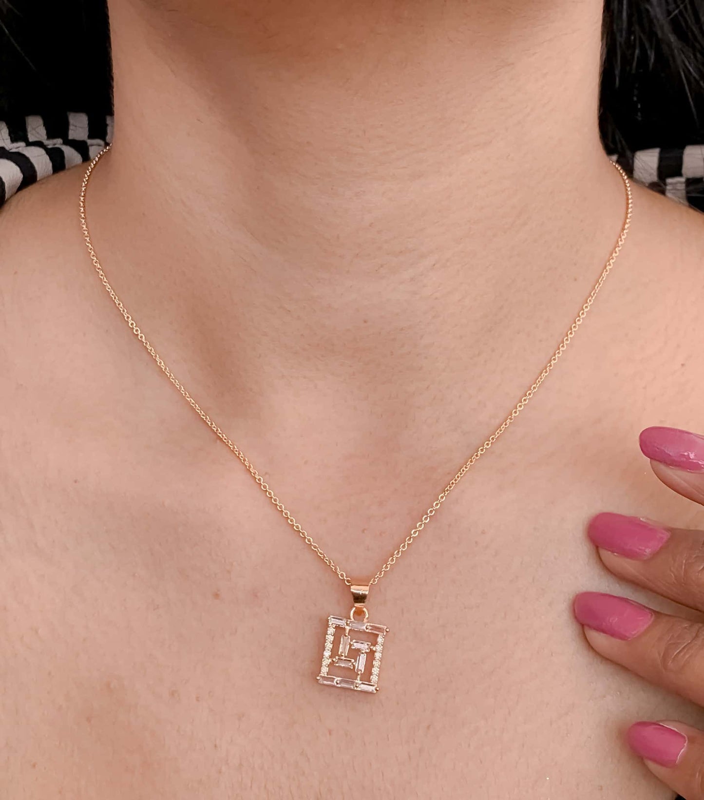 American Diamonds Diamond And Chowki Diamond All Plating Nice Chain Pendant (Necles) - Chain Pendal - Belleza Jewels