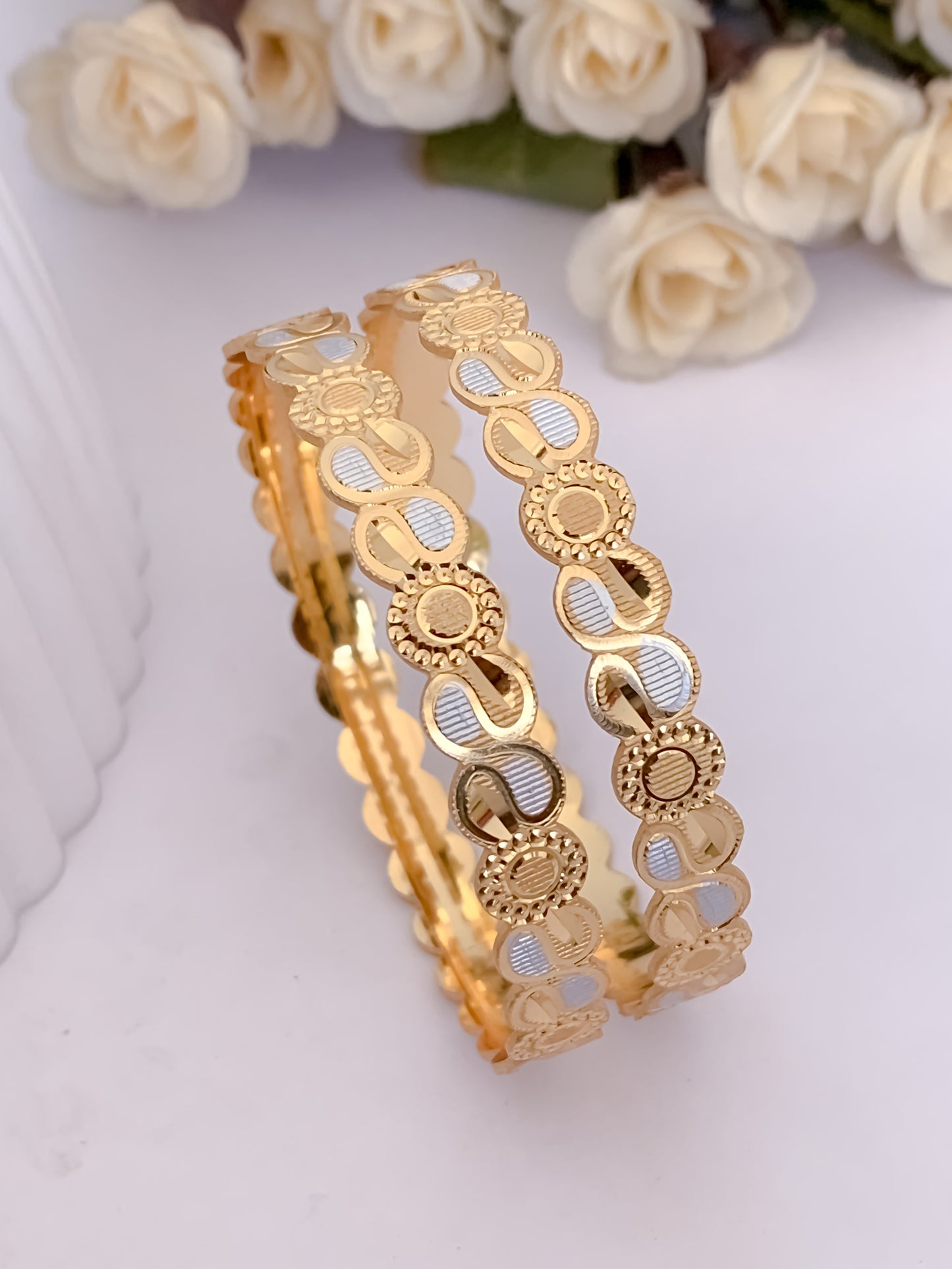 Buy 1 Get 1 Free -Neetu Bangles ( set of 2 )