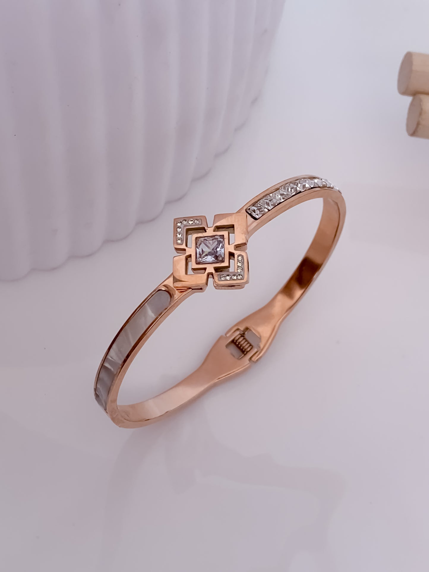 Vanya Bracelet - Buy 1 Get 1 Free