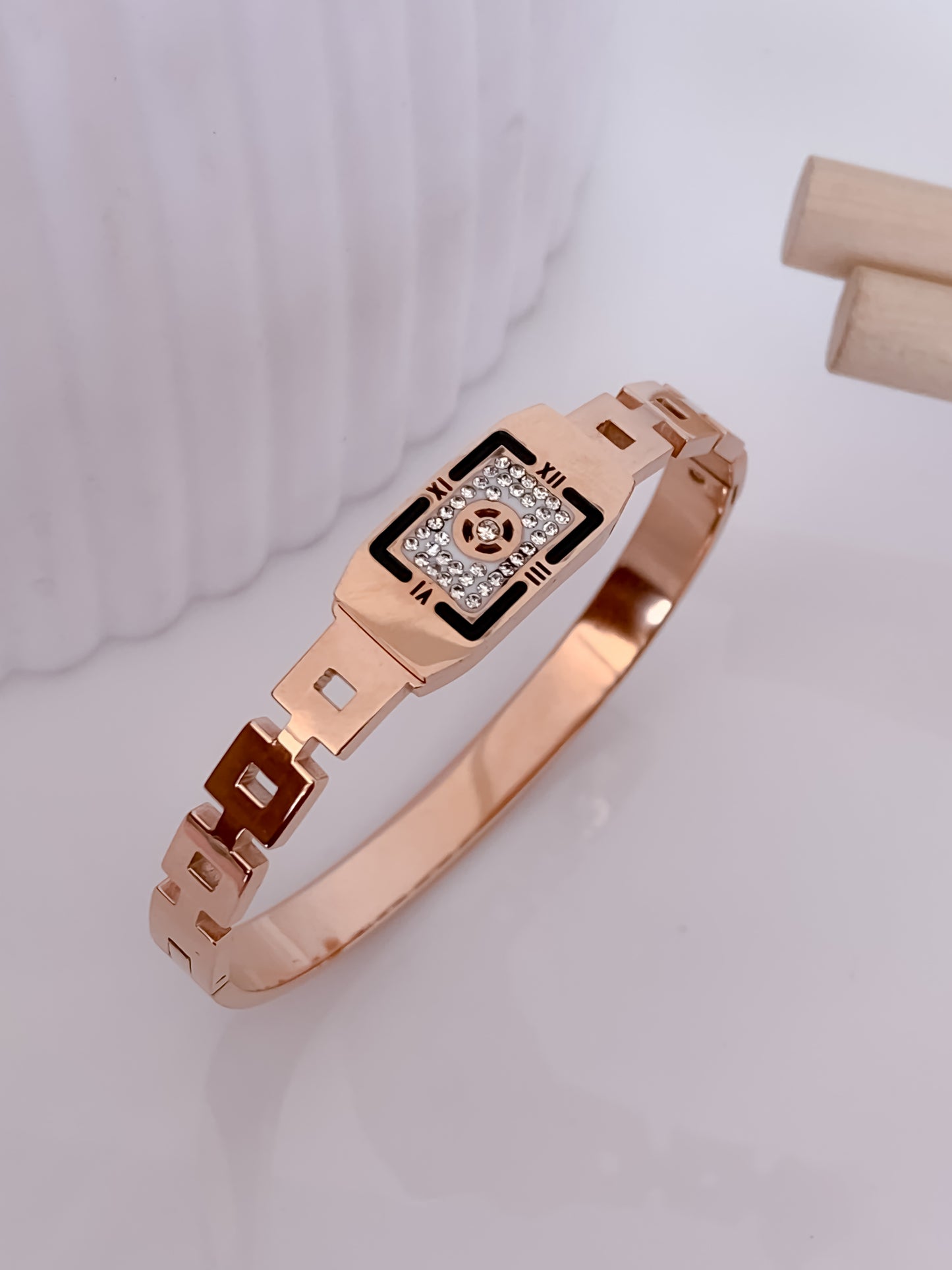 Lavanya Bracelet - Buy 1 Get 1 Free