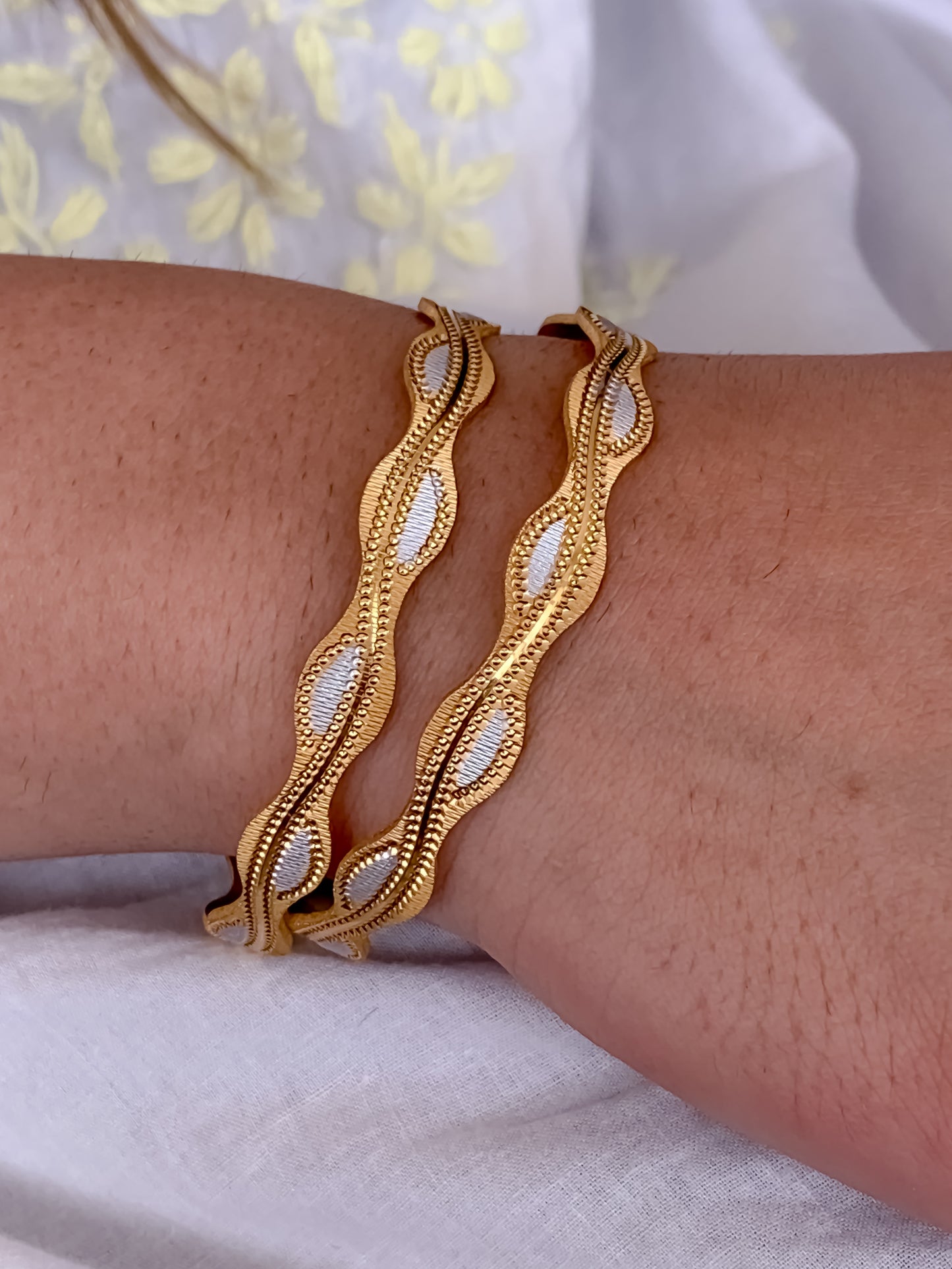Buy 1 Get 1 Free -Dimpal Bangles ( set of 2 )
