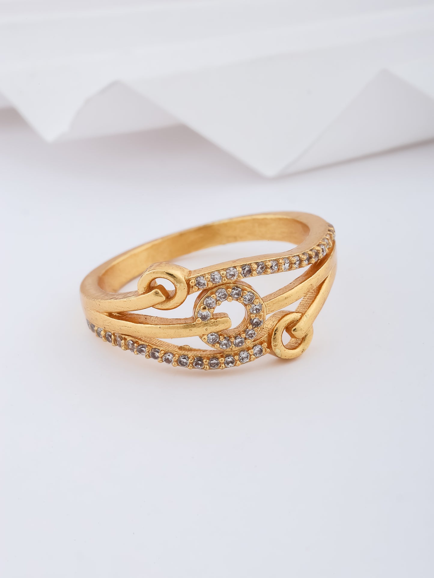 American Diamond Hight Gold Plated Fancy Ring - finger ring - Belleza Jewels