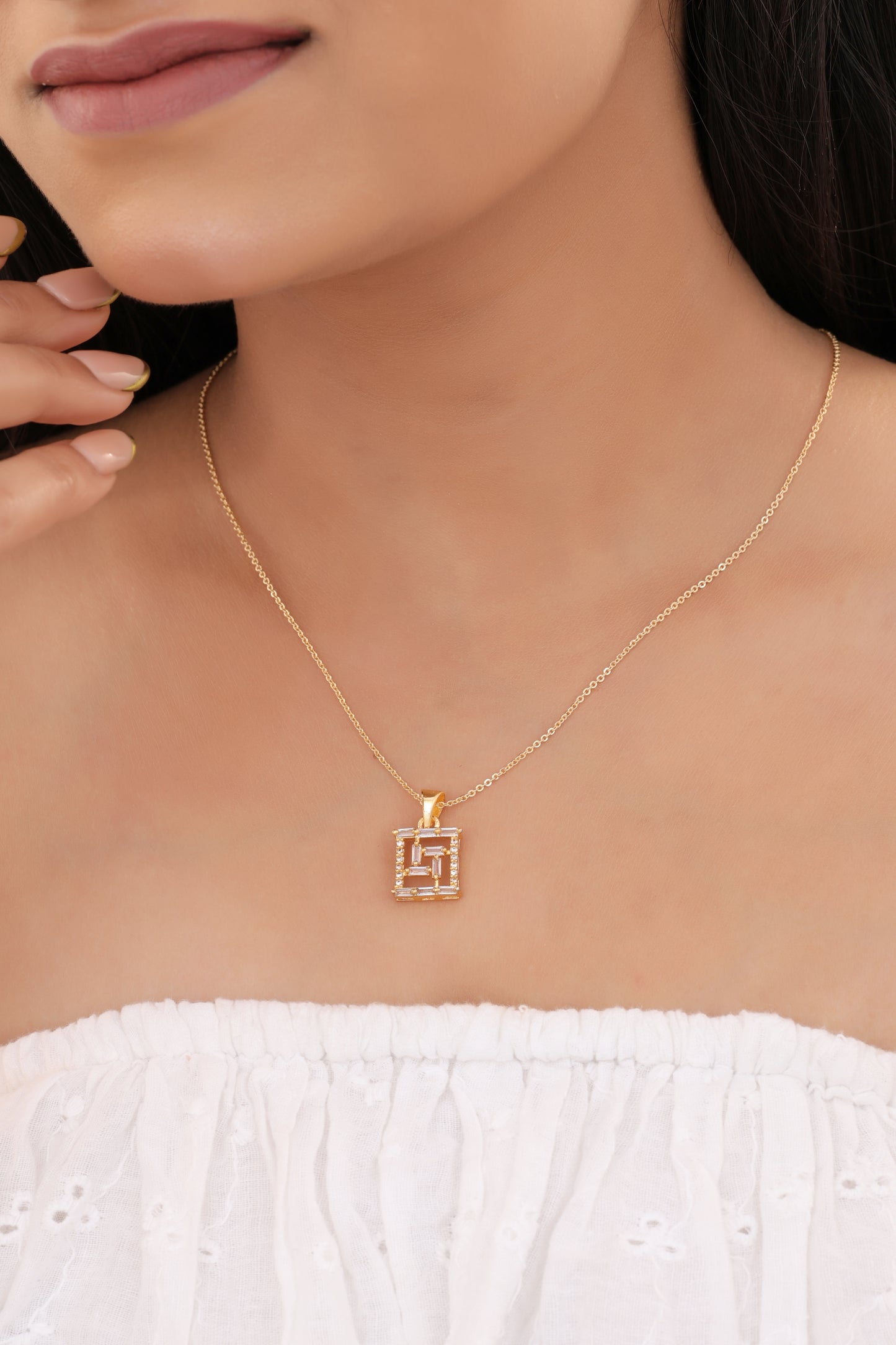 American Diamond Gold Plated Fancy Delicate Chain Pendent Necklace - Chain Pendal - Belleza Jewels