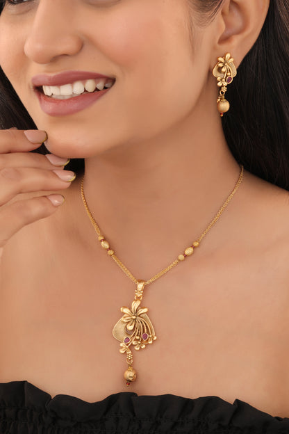 Antique Gold Temple Design Mangalsutra Necklace Set with Drop Earrings