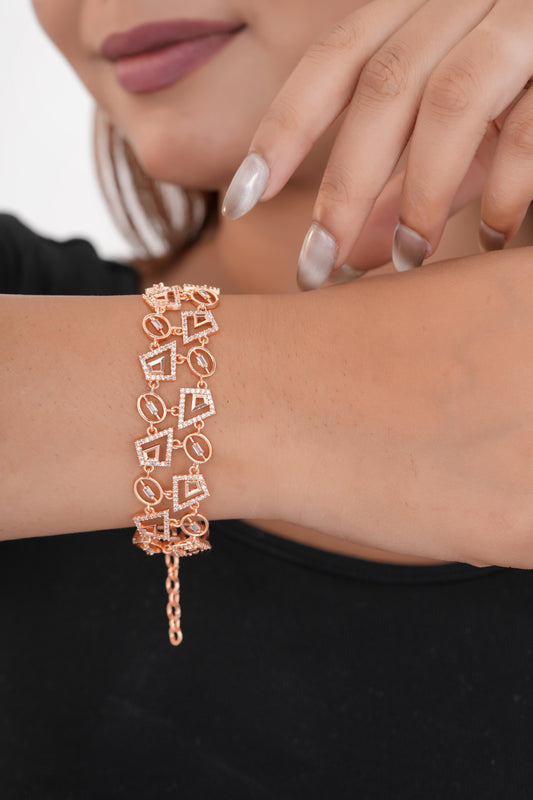 Tri-Oval Geometric AD Bracelet – Designer Link Chain in Gold, Silver & Rose Gold