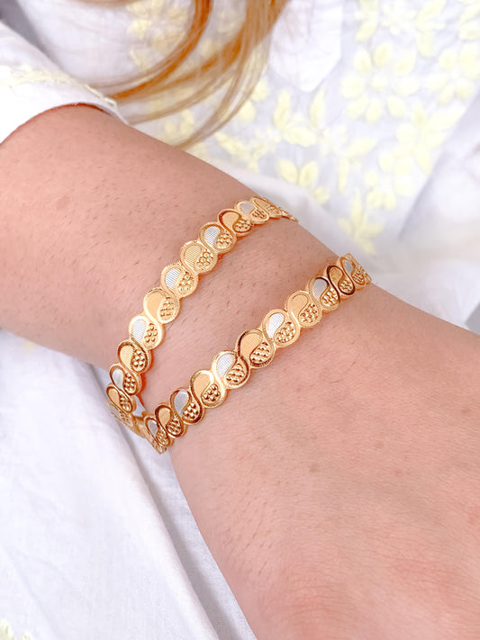 Buy 1 Get 1 Free -Urvisha Bangles ( set of 2 )