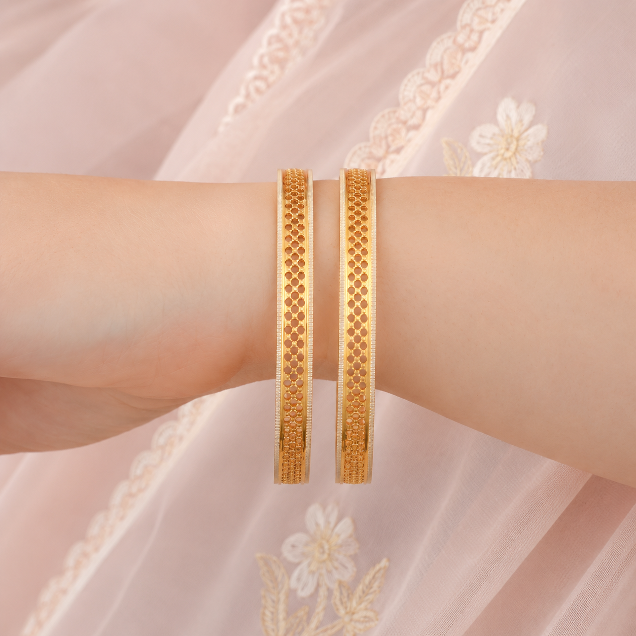 Ishika Bangles (Set of 2)