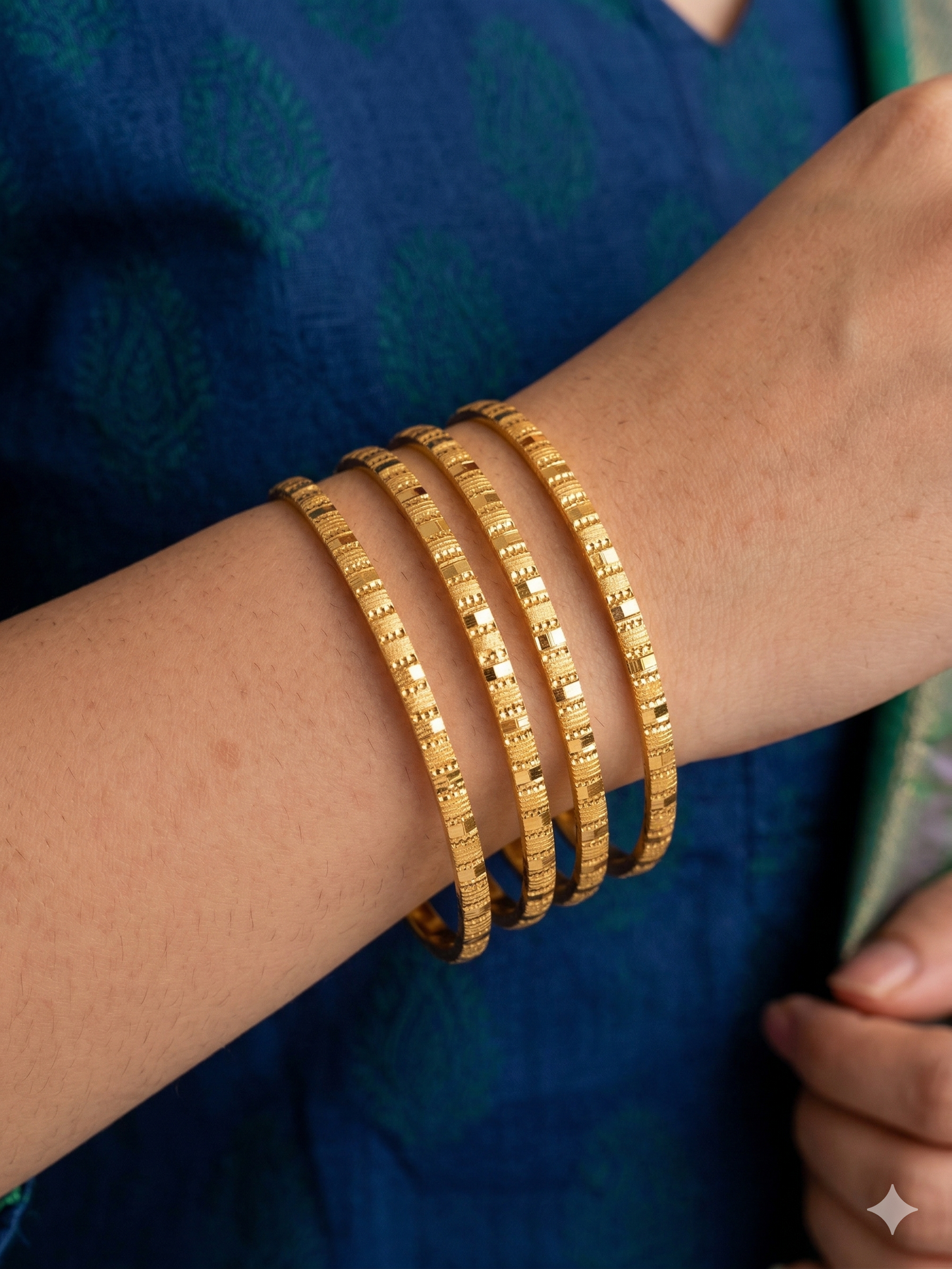 Anaya Bangles ( set of 4 )