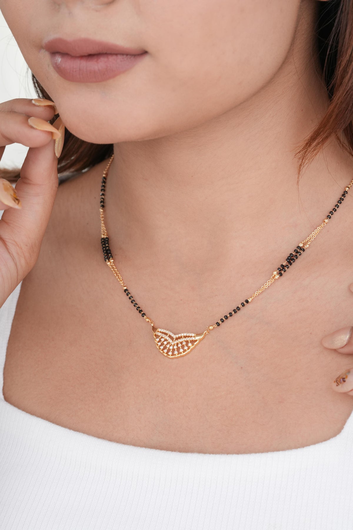 Buy 1 Get 1 Free - Crystal Leaf Minimal Mangalsutra - Mangalsutra - Belleza Jewels