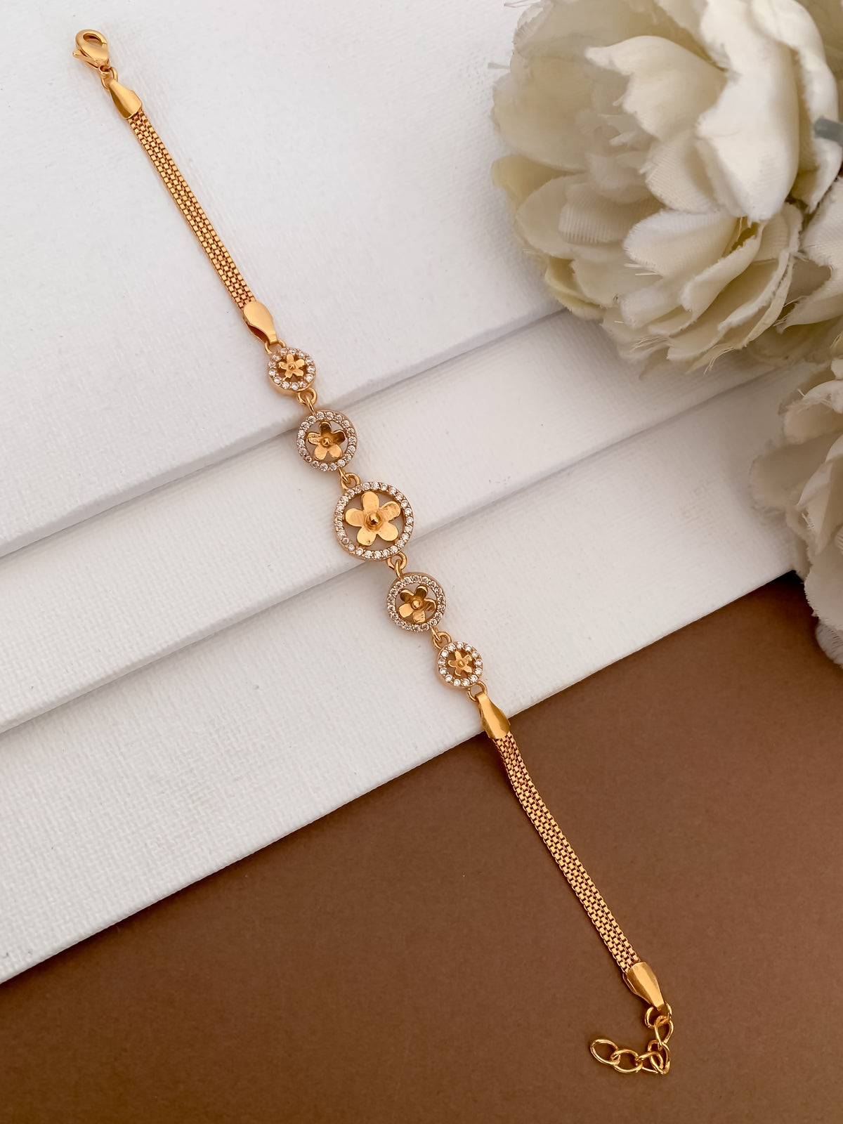 Vrushali Bracelet - Bracelet - Belleza Jewels