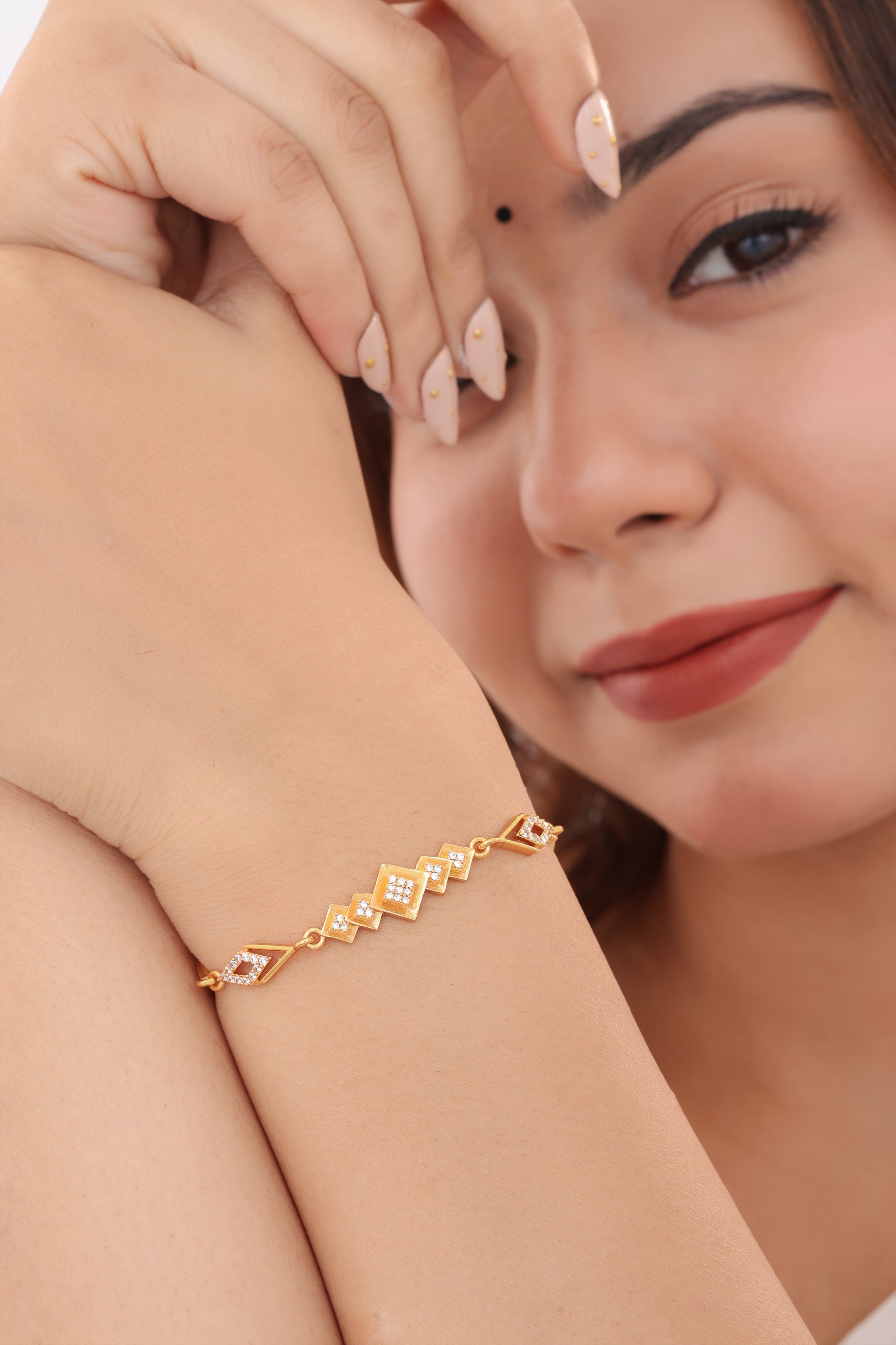 Pravya Bracelet - Bracelet - Belleza Jewels