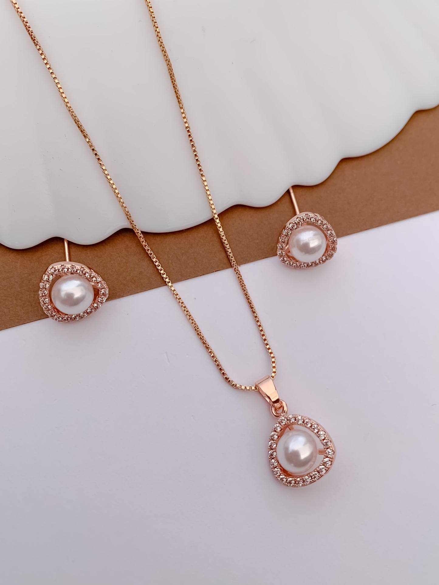 Classic Pearl Halo Pendant Necklace