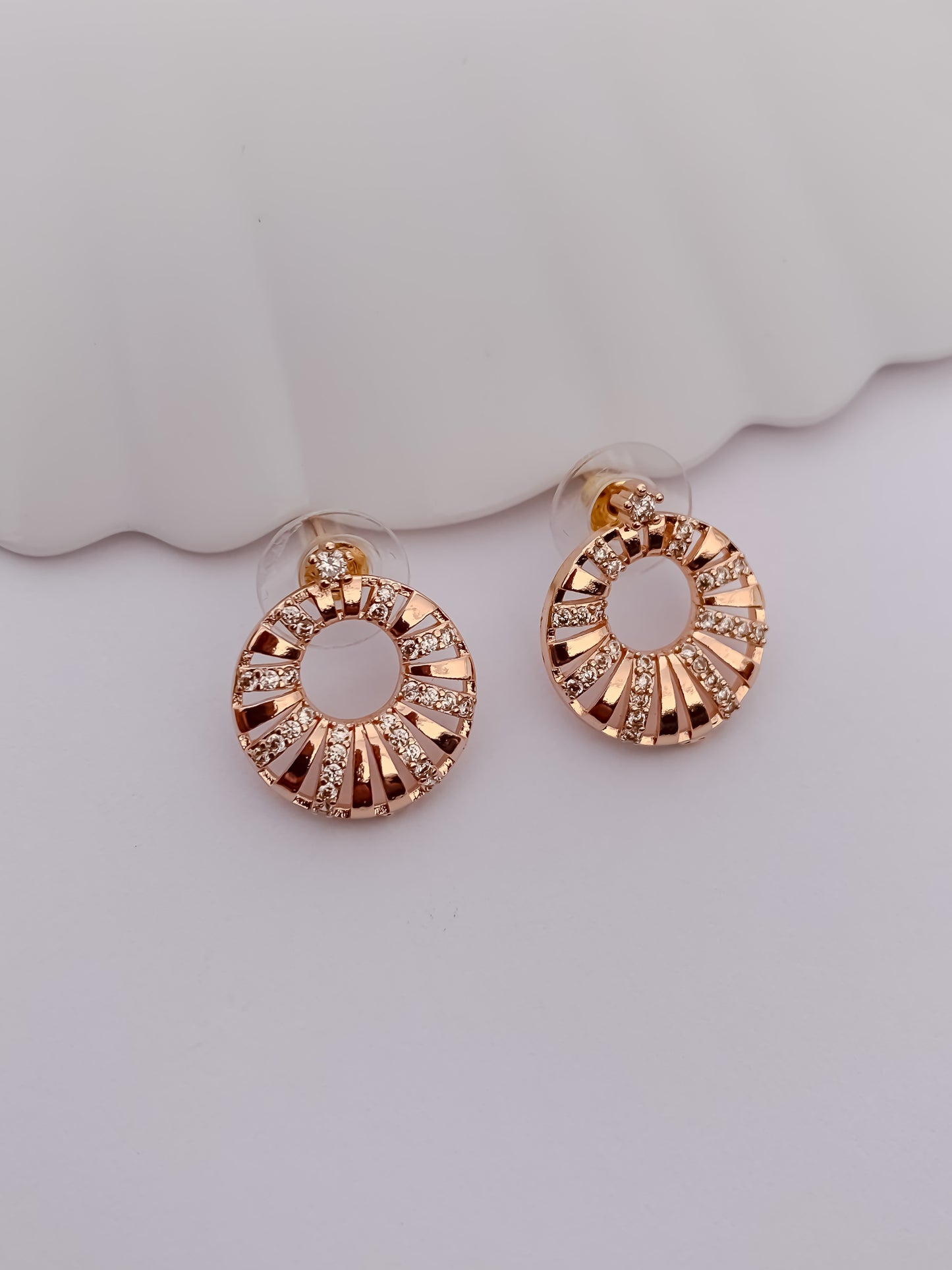 Rose Gold Sunburst Circle Pendant Set