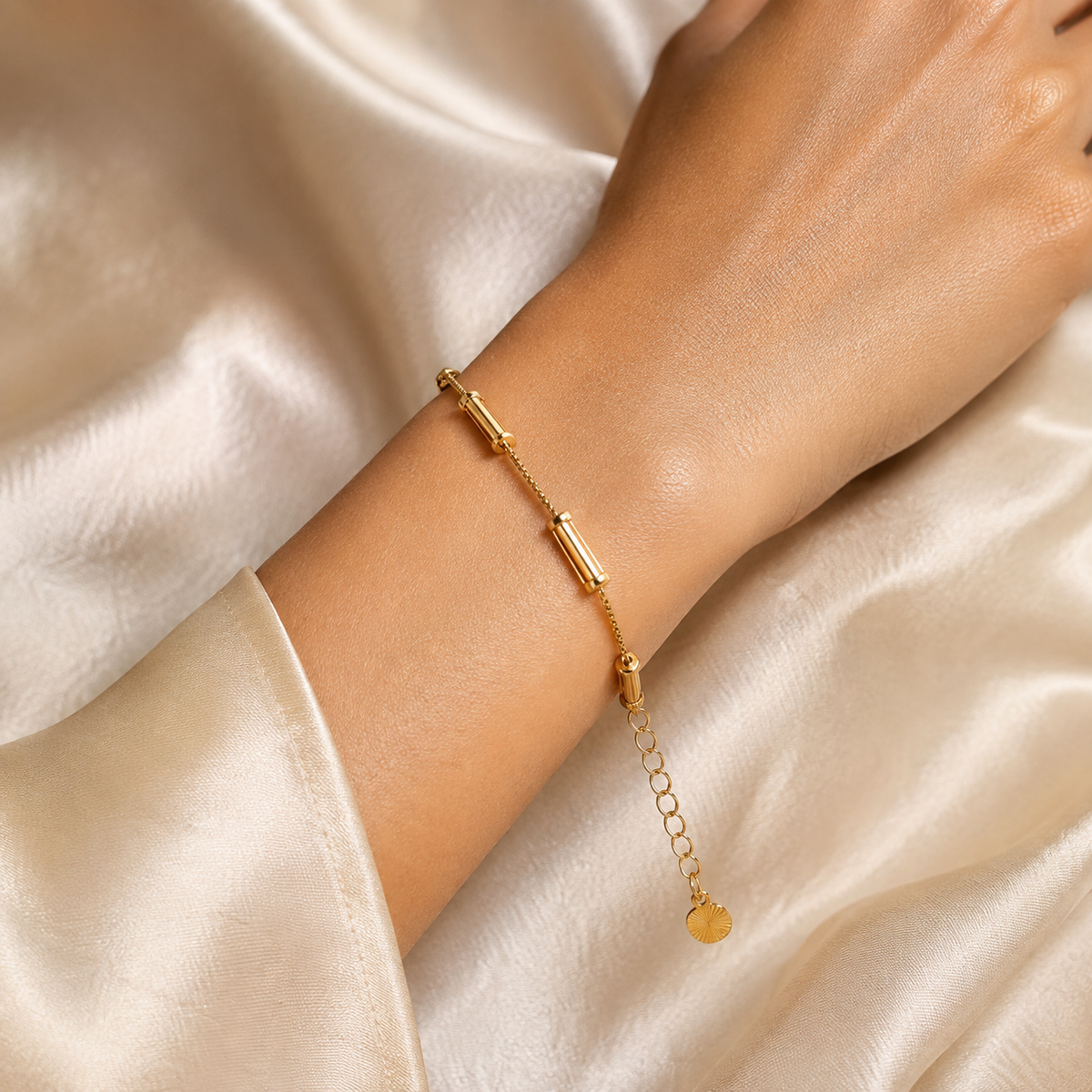 Minimal Gold-Tone Bar Link Bracelet - Stainless Steel