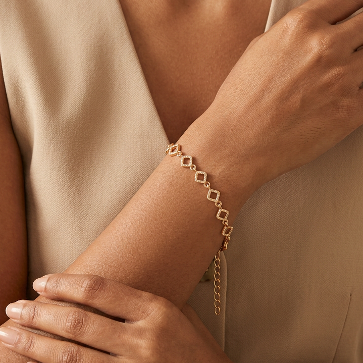 3736 bracelet new model photo