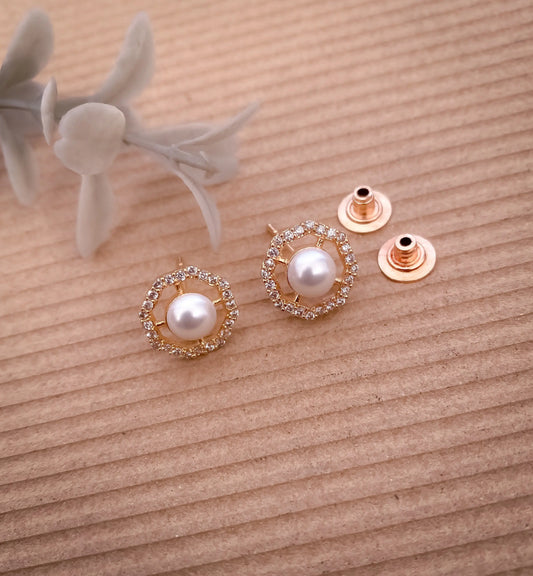 American Diamond Silver And Rose Gold Plated white Pearl Delicate Tops Earring - Belleza Jewels