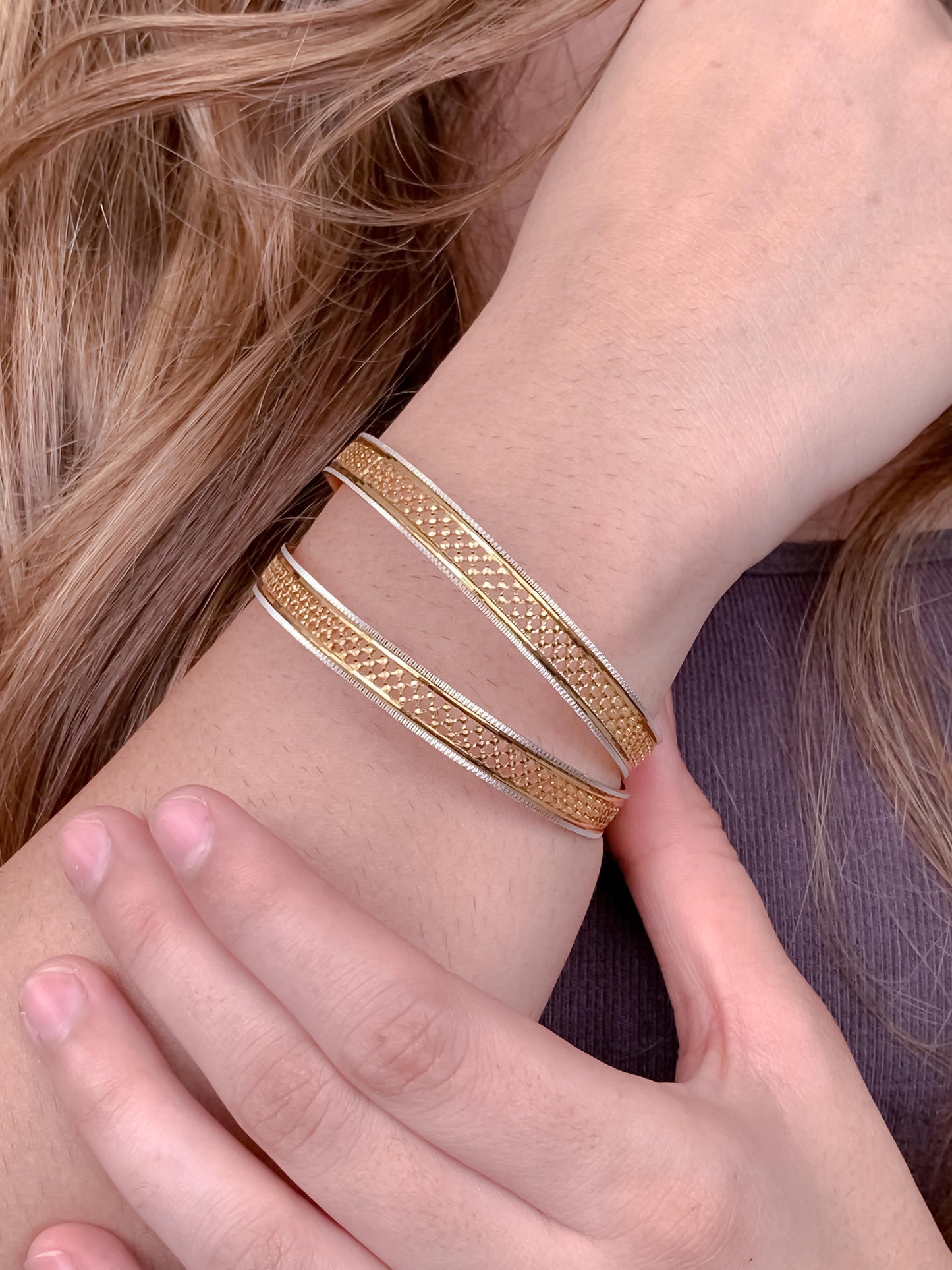 Buy 1 Get 1 Free - Ishika Bangles (set of 2)