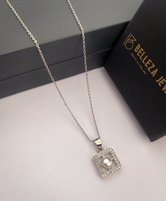 American Diamond Silver Plated Fancy Delicate Chain Pendent Necklace