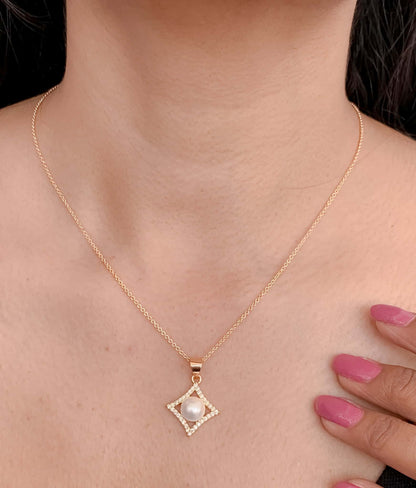 American Diamonds Diamond Real gold Delicate Design Rose Gold Silver and Gold Plated white Pearl Necklace - Chain Pendal - Belleza Jewels