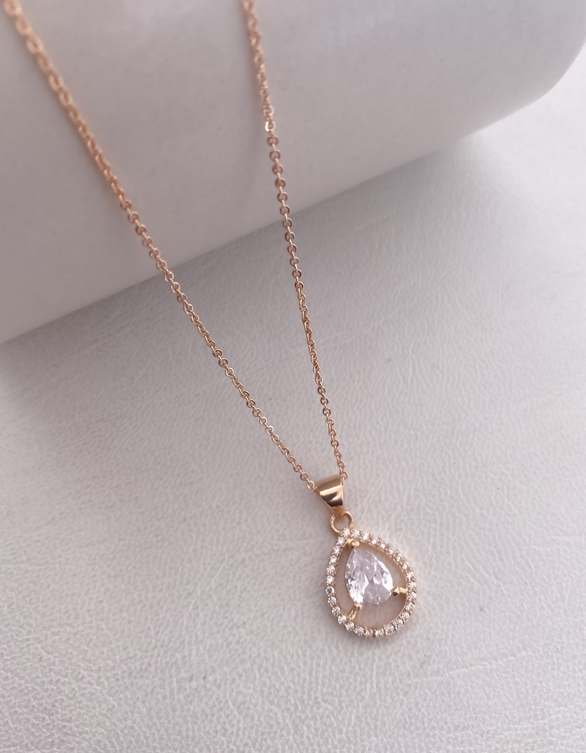 American Diamond Rose Gold And Silver Plated Necklace White Stone Nice Design - Chain Pendal - Belleza Jewels