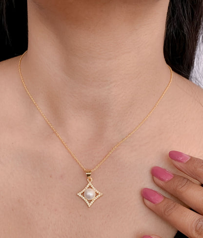American Diamonds Diamond Real gold Delicate Design Rose Gold Silver and Gold Plated white Pearl Necklace - Chain Pendal - Belleza Jewels