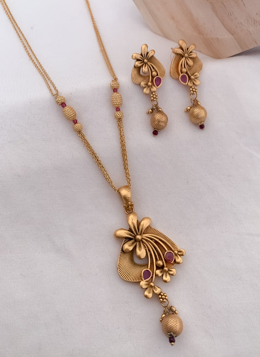 Brass High Gold Pleted Unique Design Fancy Pendant Set Belleza Jewels