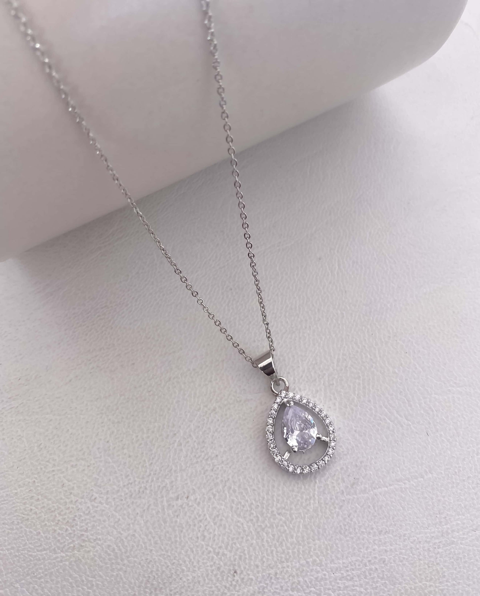 American Diamond Rose Gold And Silver Plated Necklace White Stone Nice Design - Chain Pendal - Belleza Jewels