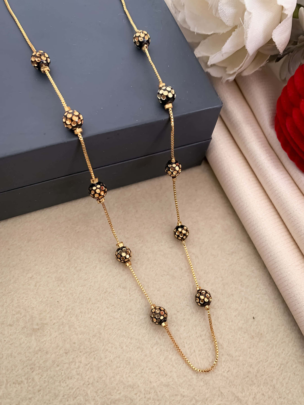 High Gold Fancy black Ball chain - Fancy chain - Belleza Jewels
