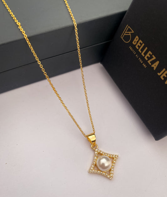 American Diamond Gold Plated Fancy Delicate Chain Pendent Necklace