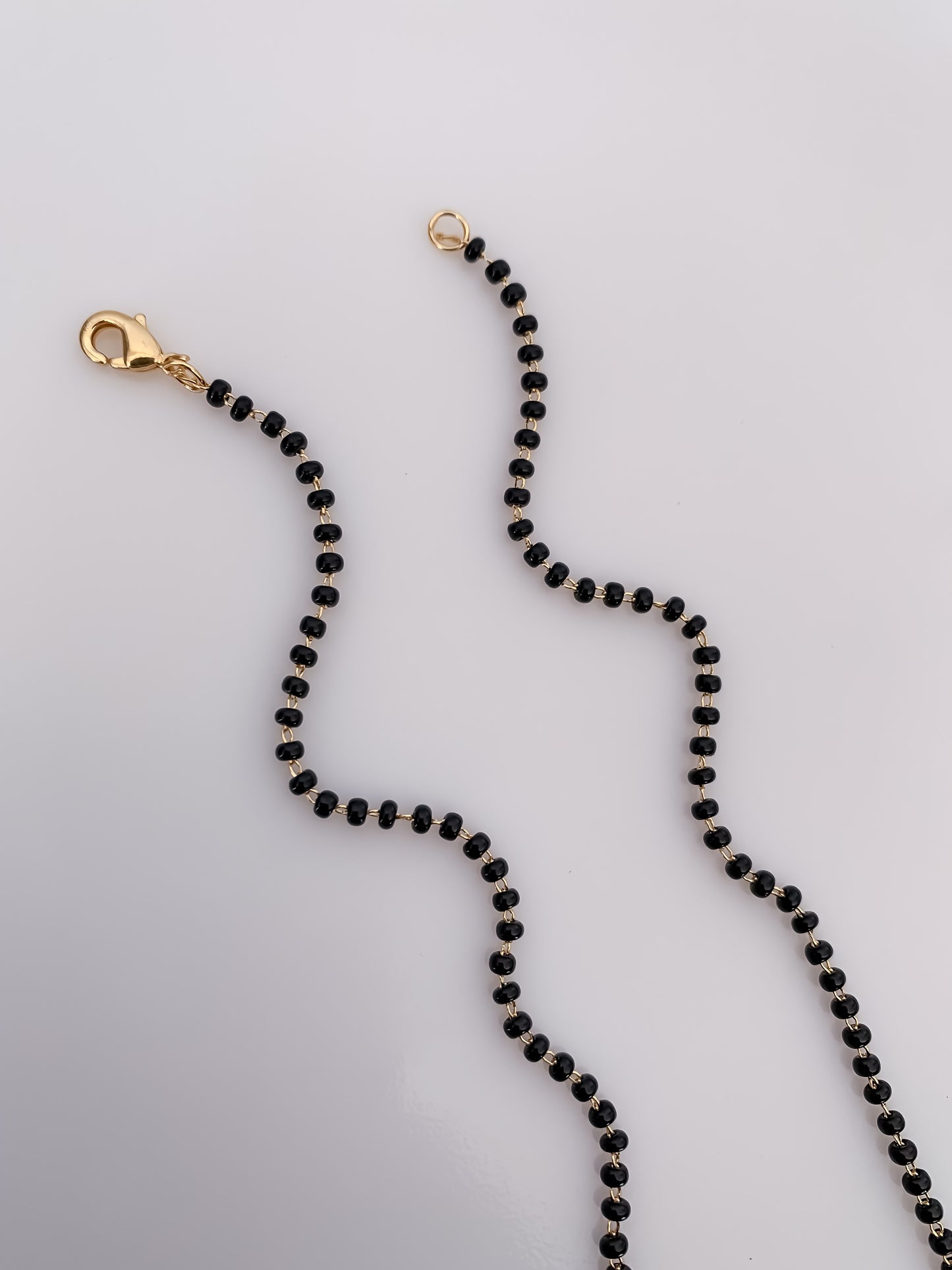 Buy 1 Get 1 Free - Elegant Dual Leaf Drop Mangalsutra
