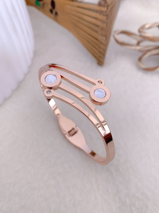 Vaishali Bracelet - Buy 1 Get 1 Free.