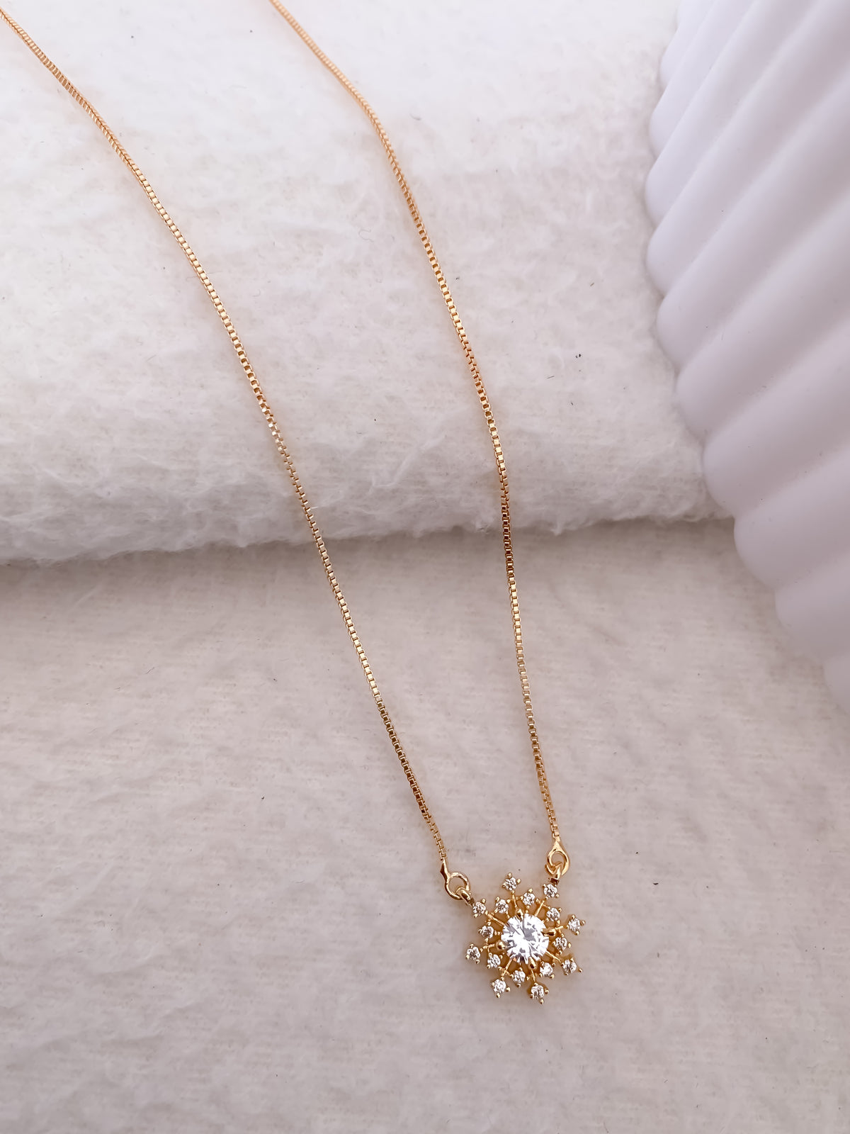 Floral Star AD Pendant Necklace - Chain Pendant - Belleza Jewels