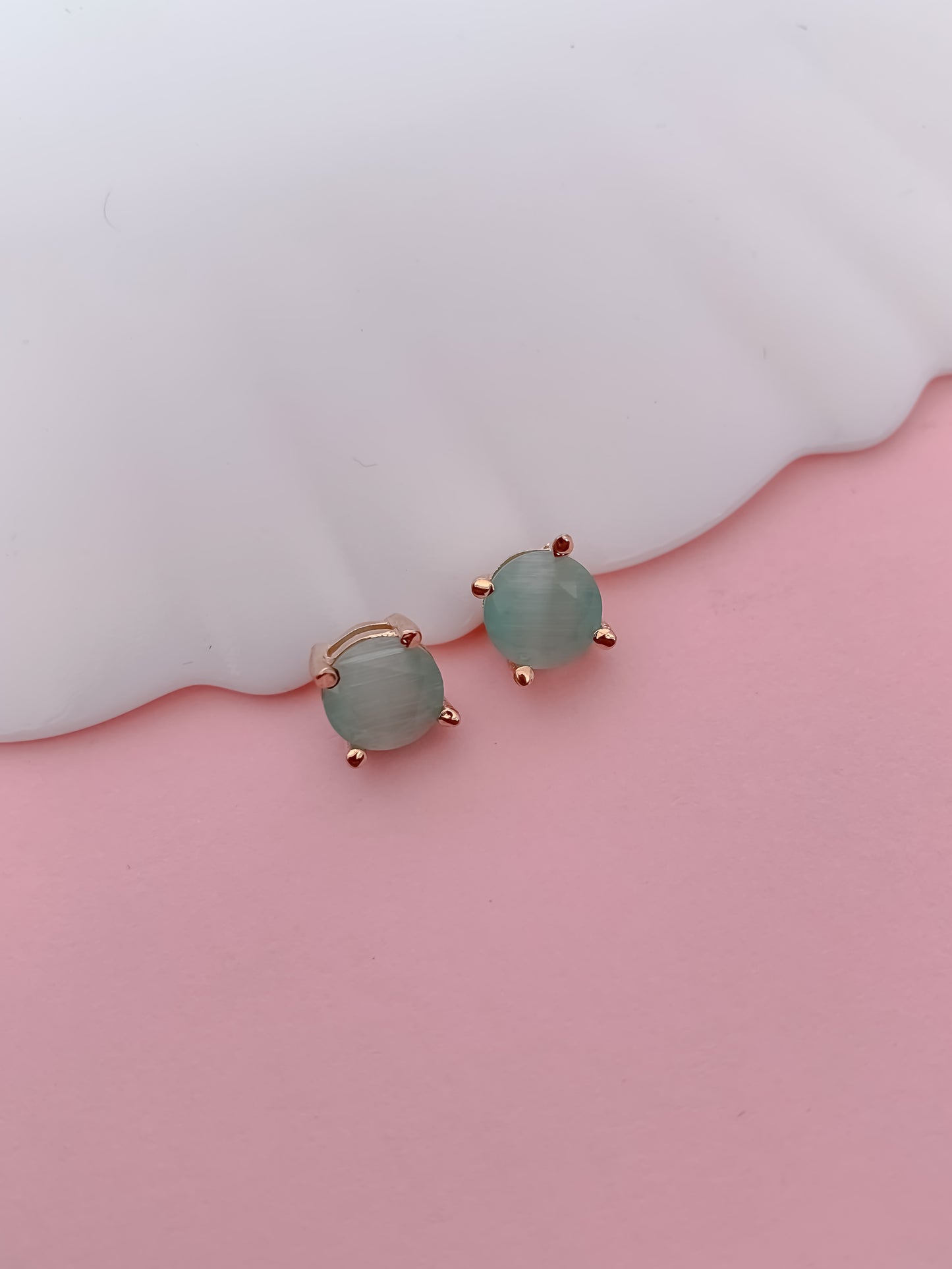 Elegant Aqua Stone Pendant Set in Rose Gold Finish