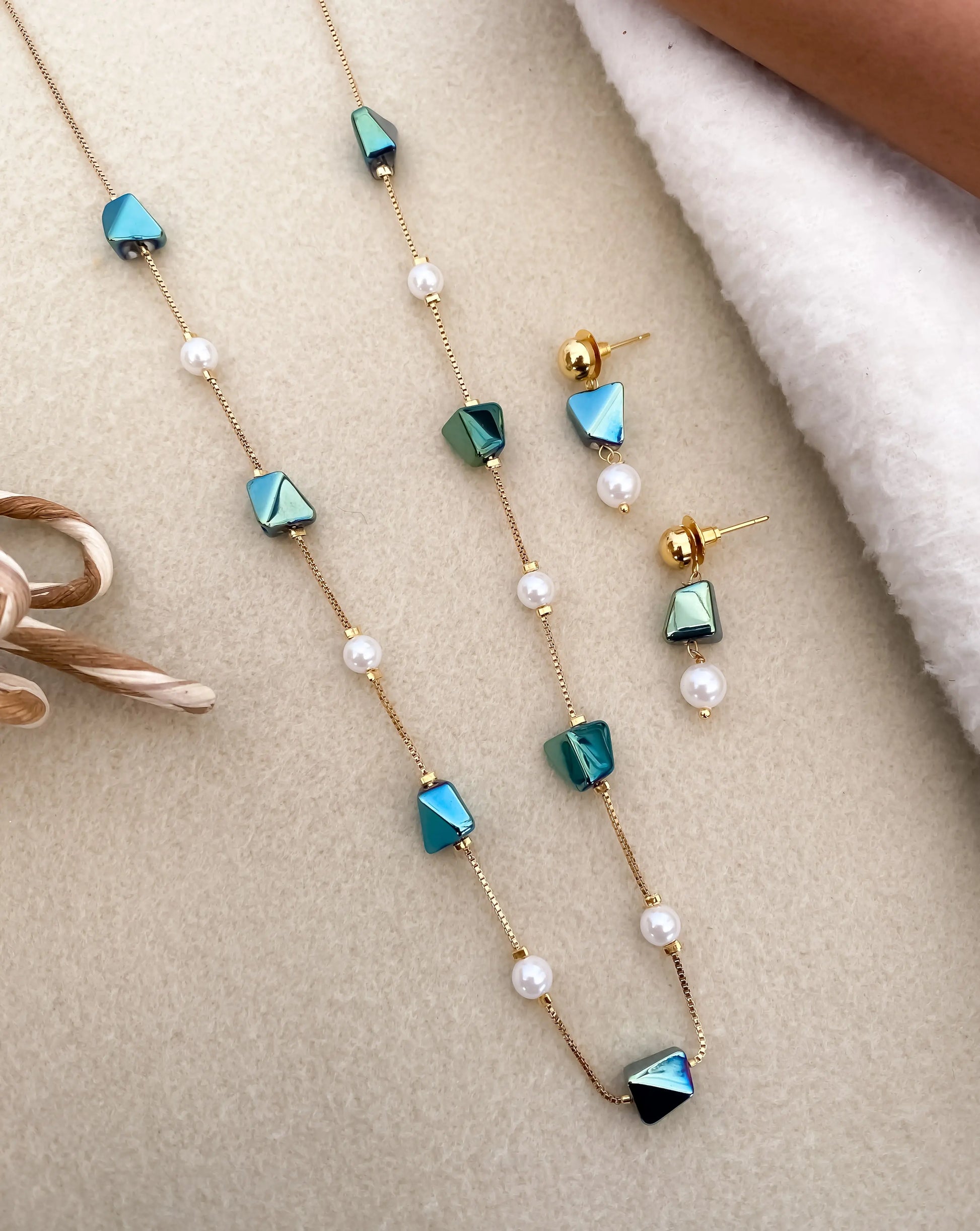 High Gold Single colour Pearl Fancy chain With Earring - Belleza Jewels