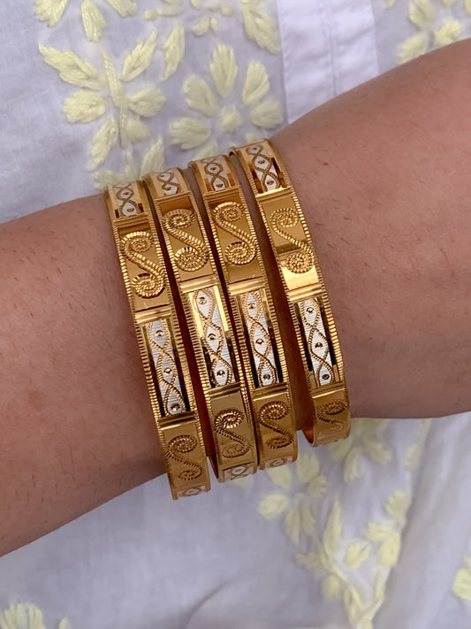 Buy 1 Get 1 Free - Bhavna Bangles ( set of 4 )