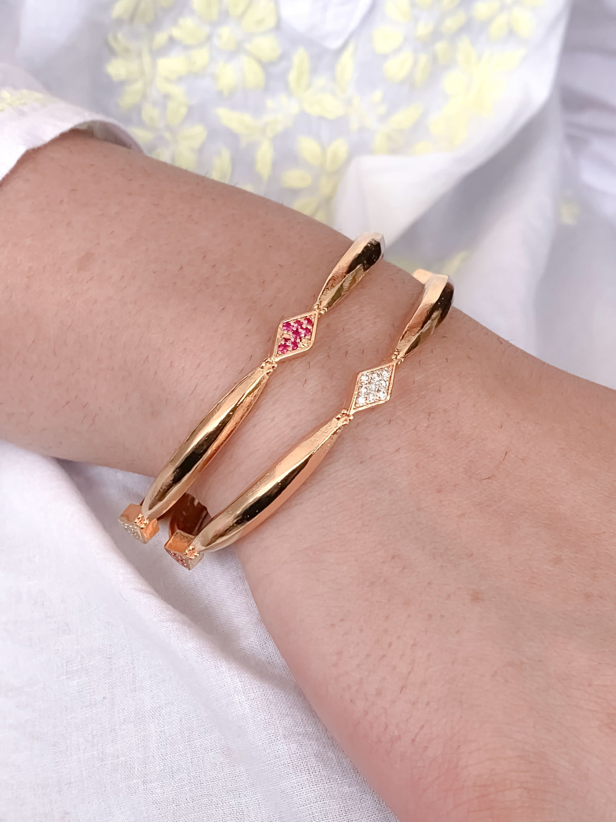 Fancy High Gold Delicate Bangles (Set of 2) - Bangles - Belleza Jewels