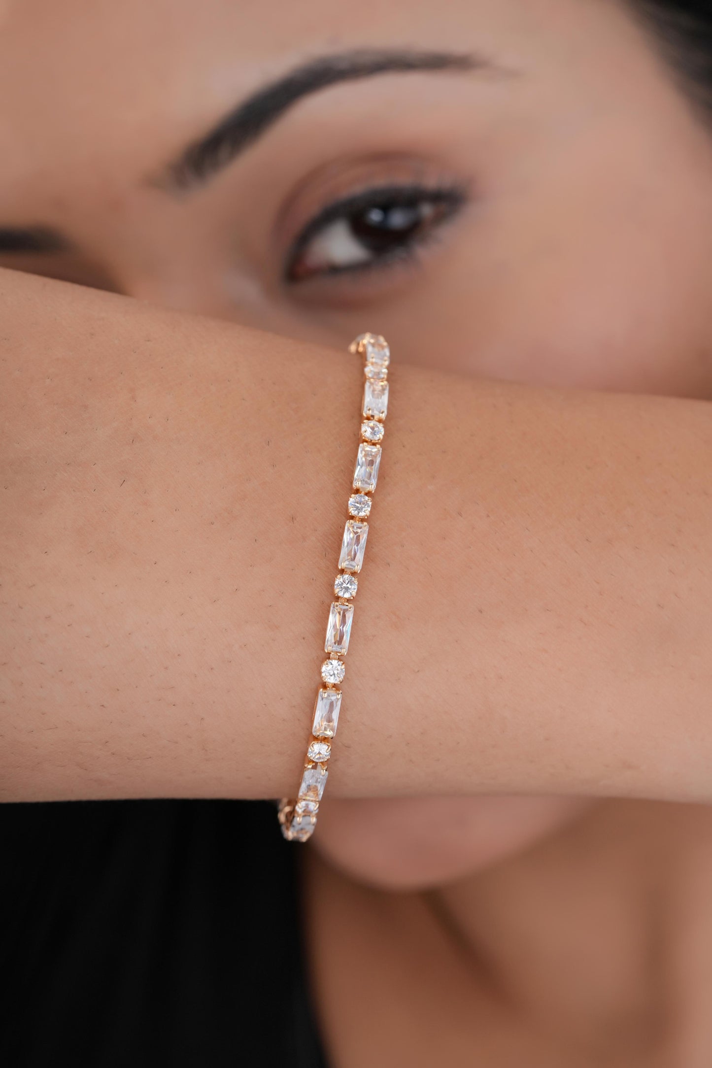 Round Stone Tennis Bracelet