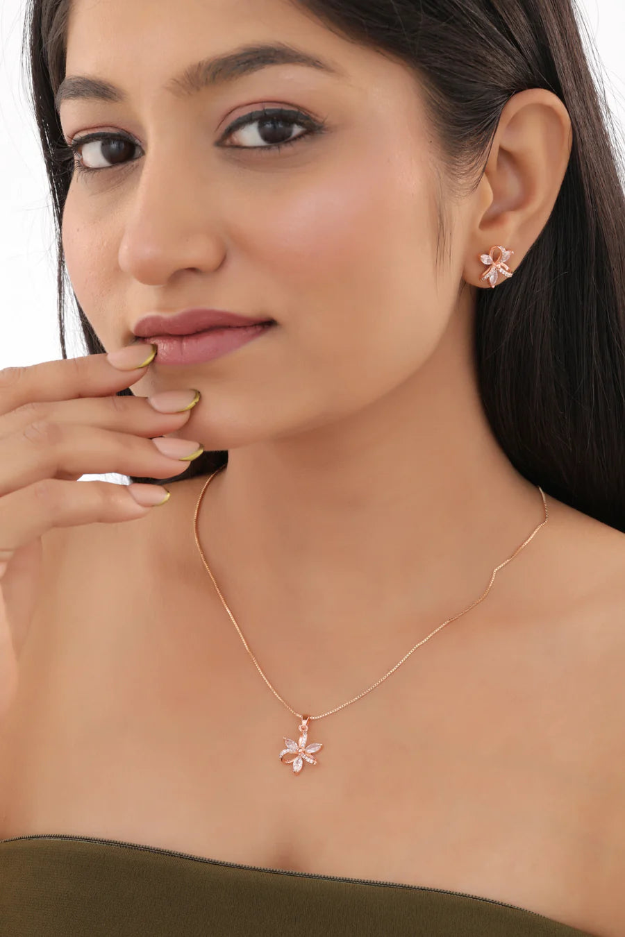 Rose Gold Floral Pendant Necklace - Pendant Set - Belleza Jewels