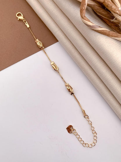 Golden Tulip Charm Chain Bracelet
