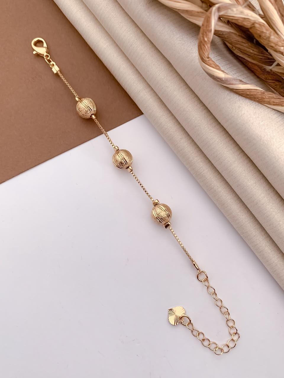 Golden Textured Orb Chain Bracelet