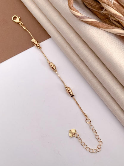 Golden Spiral Cut Bead Chain Bracelet