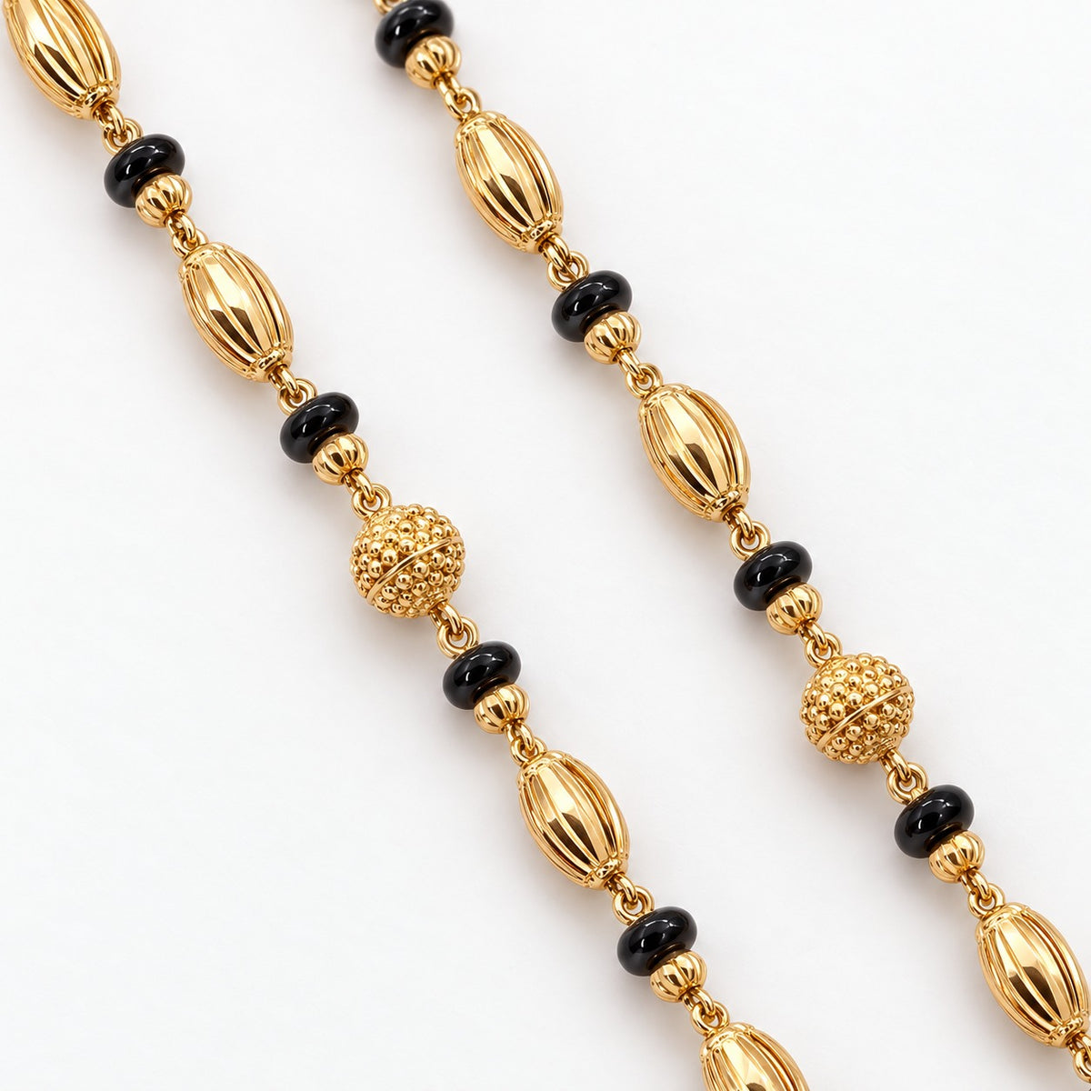 High Gold Crystal Elegant Black Beads Najariya Bracelet