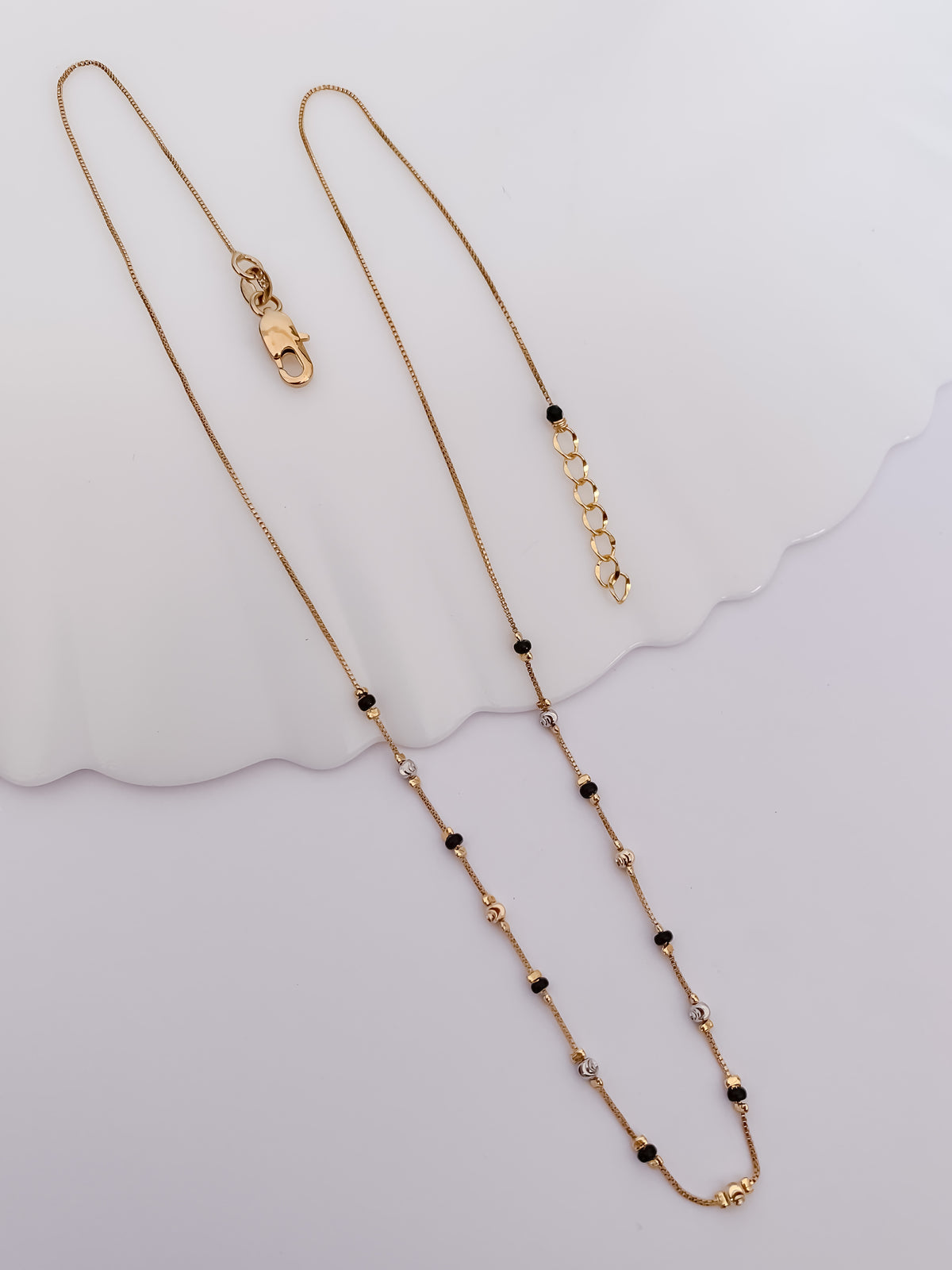 Minimal Two-Tone Black Bead Mangalsutra Chain