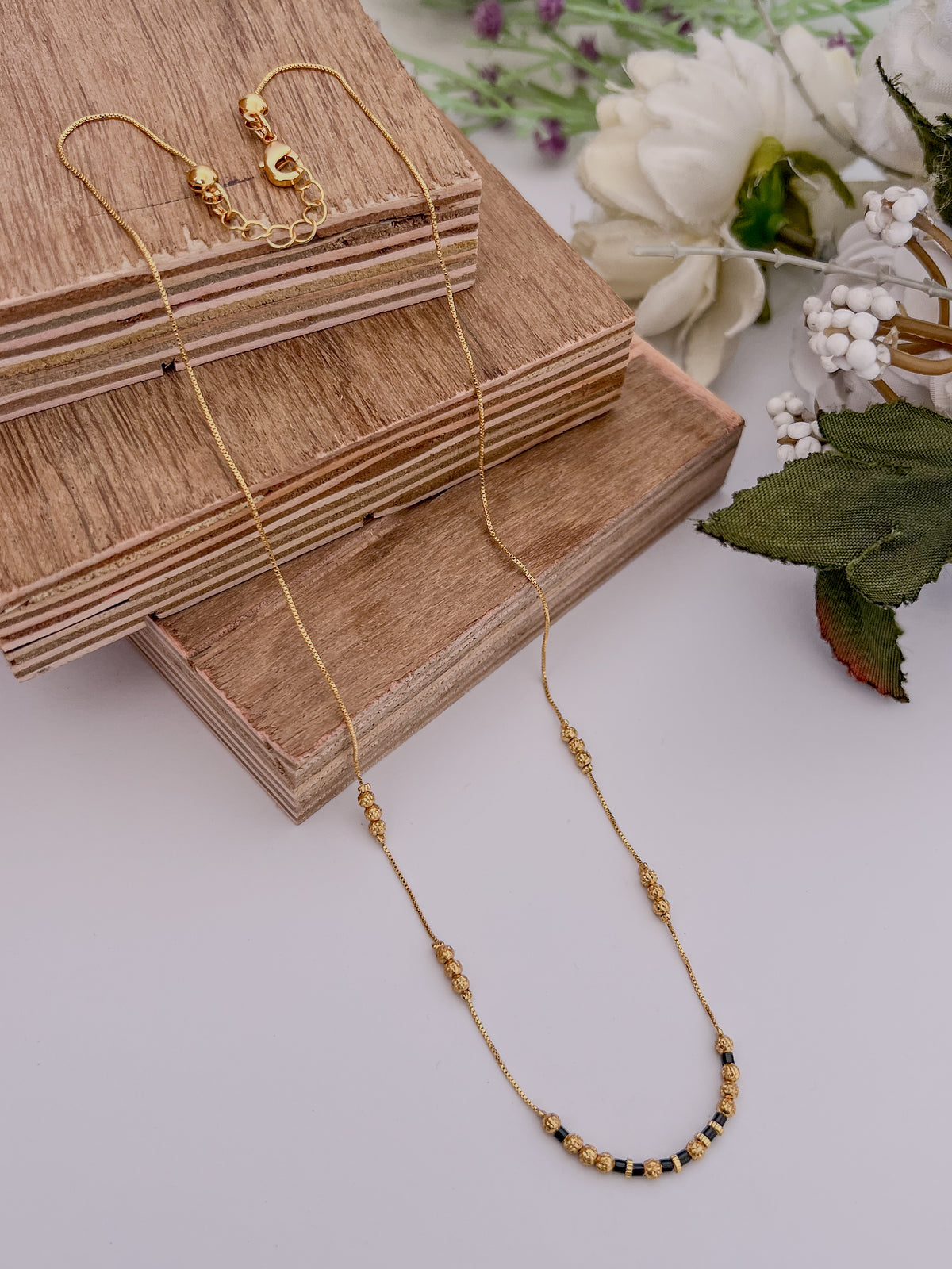 Minimal Black Bead Mangalsutra with Textured Gold Beads