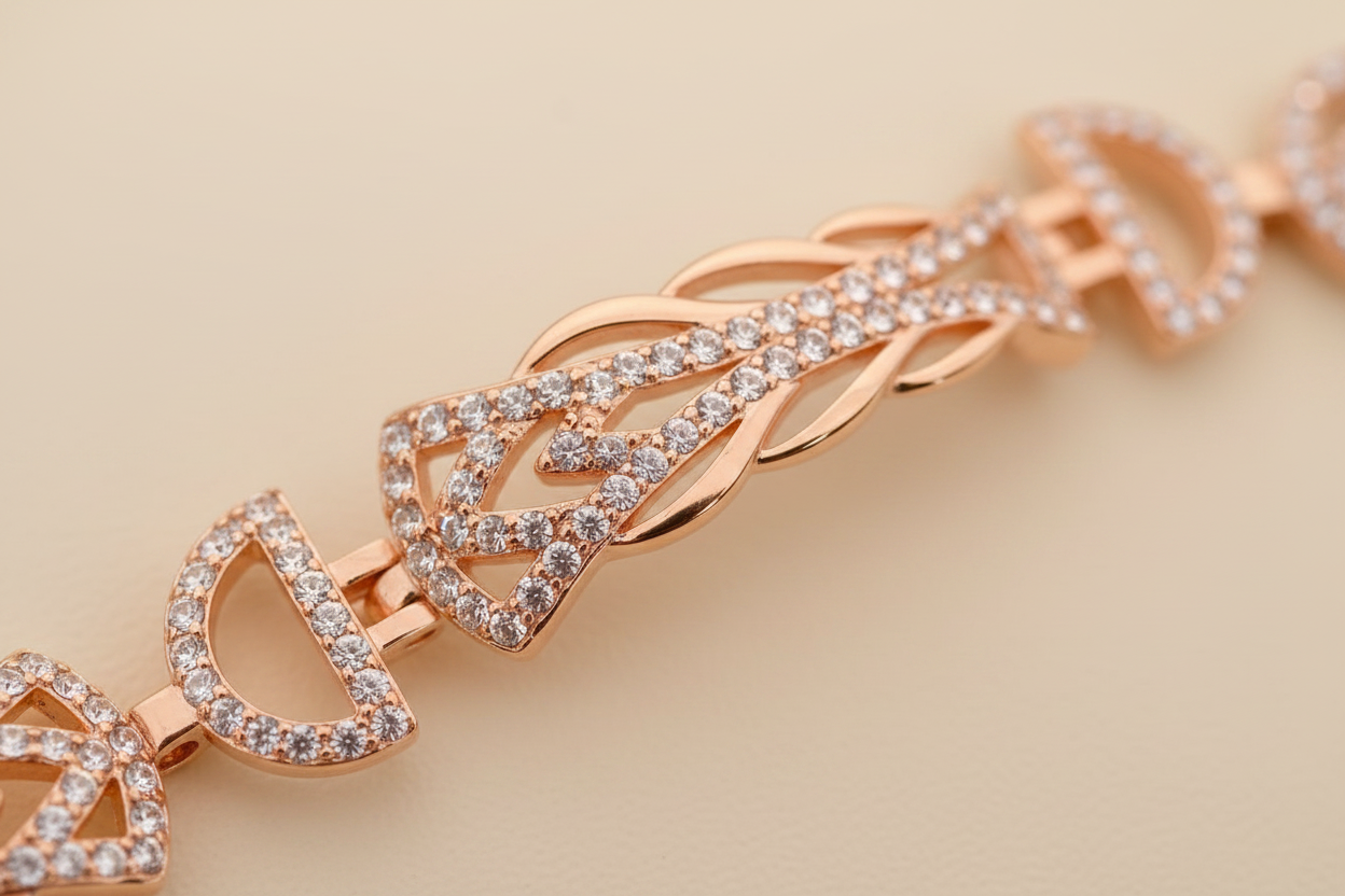 Bracelet Link Macro
