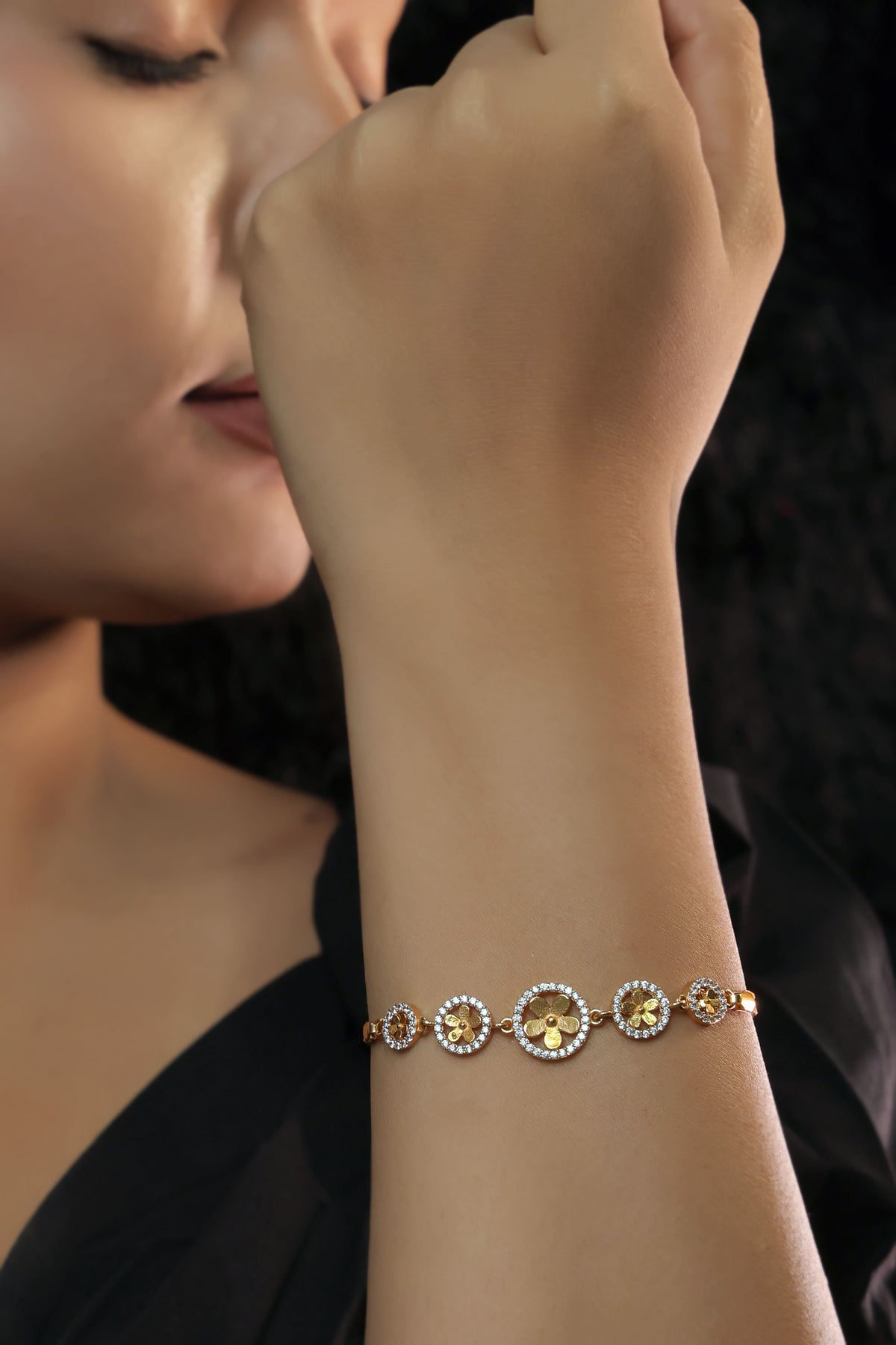Vrushali Bracelet - Bracelet - Belleza Jewels