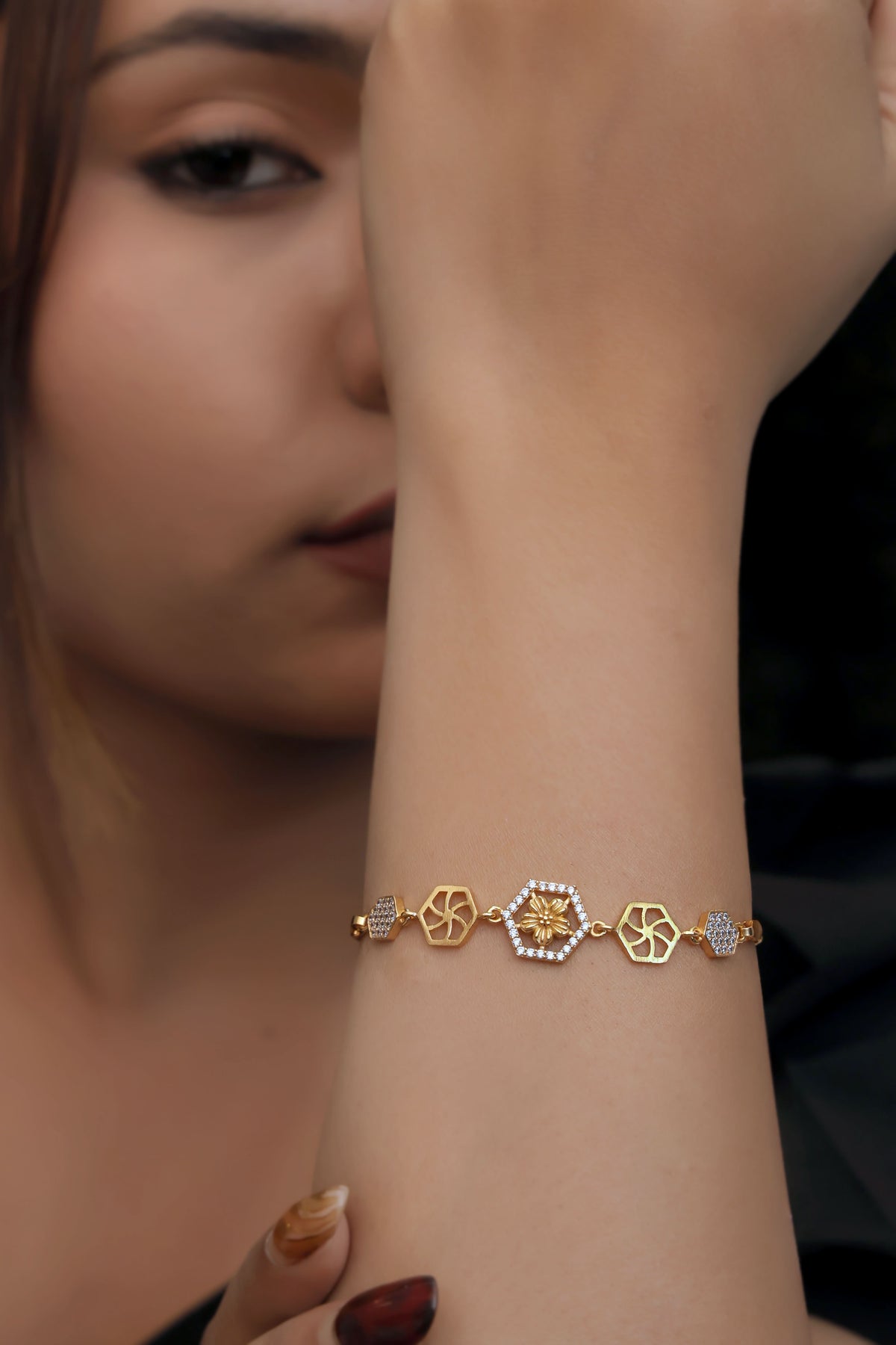 Adhira Bracelet - Bracelet - Belleza Jewels
